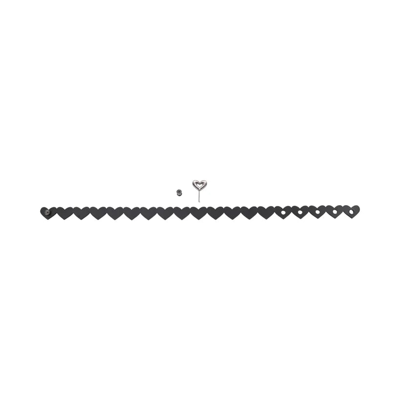 The collar, full stretched out to show what it looks like when not clasped.